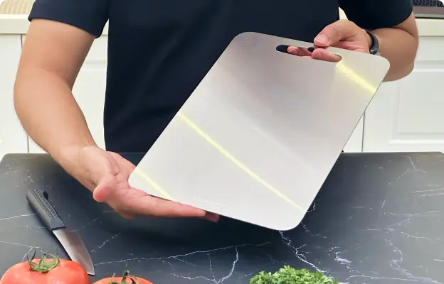 Gekko Ultra Cutting Board